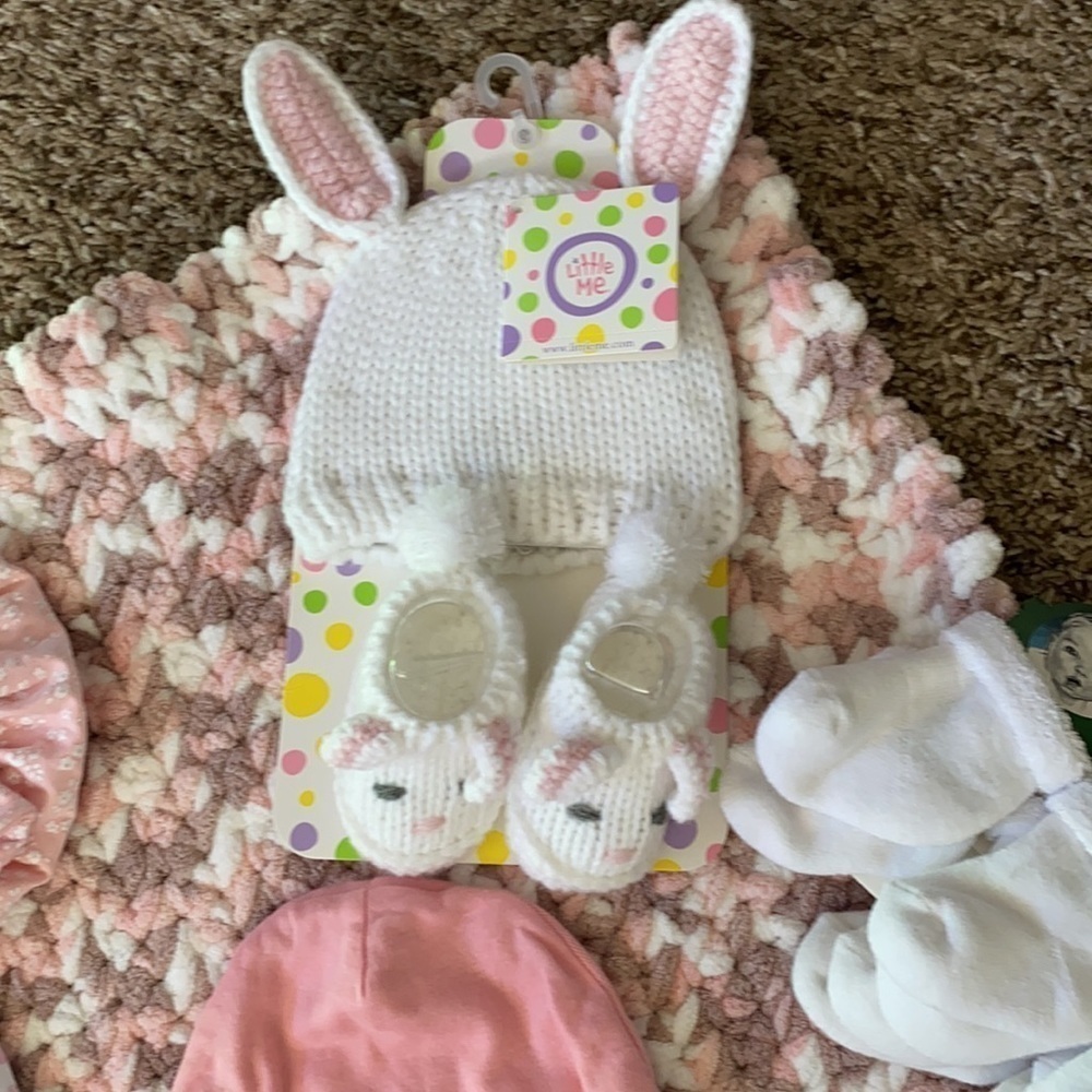 Baby Girl Bundle Mittens, Hats, and Slippers - Picture 10 of 14